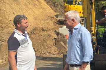 Fibbialla, via al cantiere per il ripristino della frana sulla strada di accesso al paese